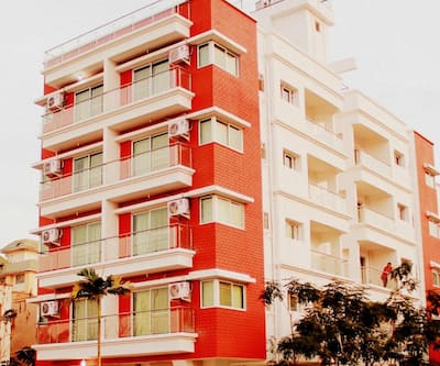 https://imgcld.yatra.com/ytimages/image/upload/t_hotel_yatra_city_desktop/v1435401133/Domestic Hotels/Hotels_Pune/Aerith-Studio and Serviced Apartments/Overview.jpg